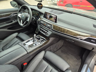 BMW 7 Series foto 10