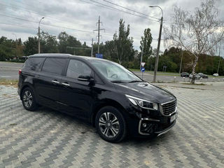 KIA Carnival foto 3