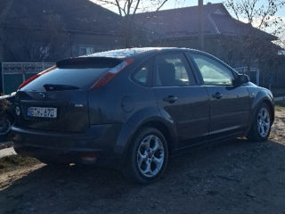 Ford Focus foto 2