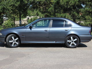 BMW 5 Series foto 5