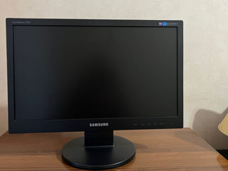 20" Монитор Samsung SyncMaster 2043SN, 1600x900, 75 Гц, TN