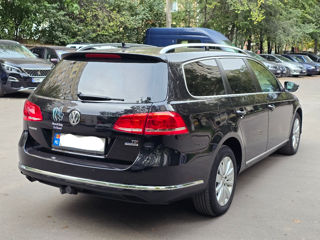 Volkswagen Passat foto 3