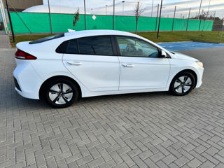 Hyundai IONIQ foto 6