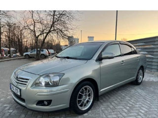 Toyota Avensis foto 5