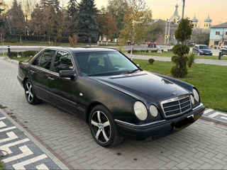 Mercedes E-Class