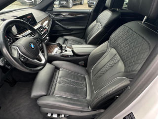 BMW 5 Series foto 11