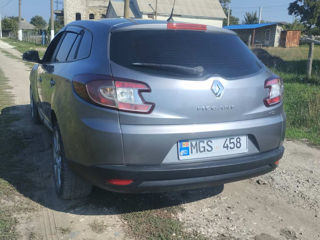 Renault Megane foto 2