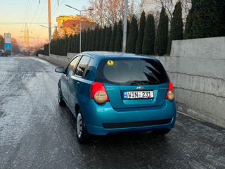 Chevrolet Aveo foto 7