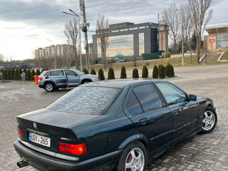 BMW 3 Series foto 3