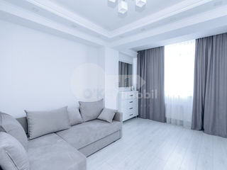 Apartament cu 2 camere, 77 m², Centru, Chișinău foto 3