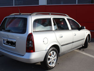 Opel Astra foto 1