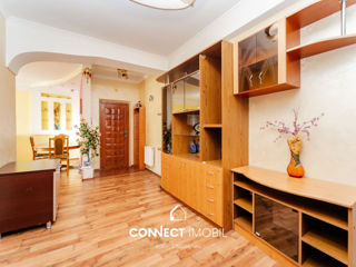 Apartament cu 3 camere, 106 m², Buiucani, Chișinău