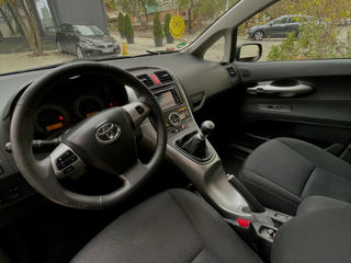 Toyota Auris foto 8