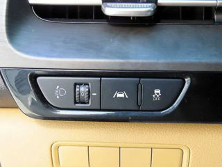 KIA Carnival foto 10