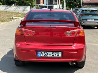 Mitsubishi Lancer foto 6