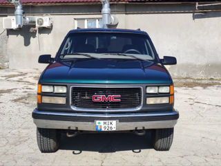 GMC Yukon foto 2