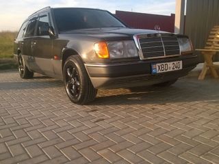 Mercedes Series (W124) foto 6