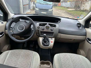 Renault Grand Scenic foto 7