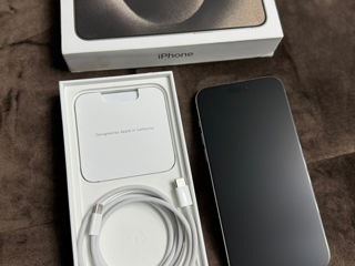 iPhone 15 Pro Max 256 GB Natural Titanium foto 2