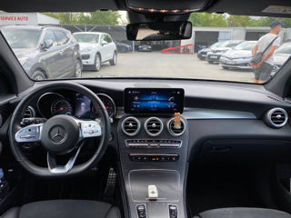 Mercedes GLC foto 12