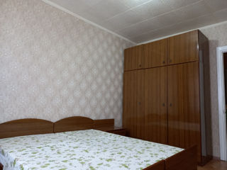 Apartament cu 2 camere, 50 m², Botanica, Chișinău foto 2