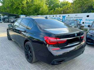 BMW 7 Series foto 3