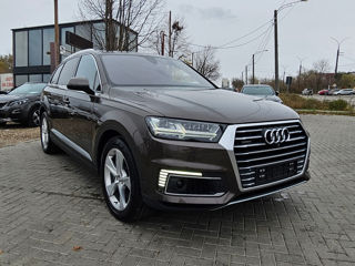 Audi Q7 e-tron