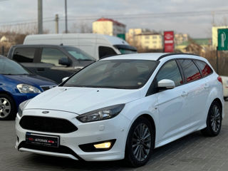 Ford Focus foto 2