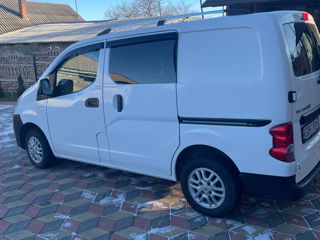 Nissan NV200 foto 2