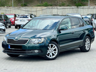 Skoda Superb foto 3