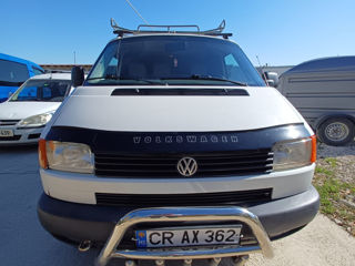 Volkswagen Caravelle foto 16