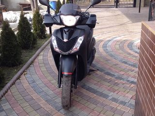 Honda SH150i foto 1