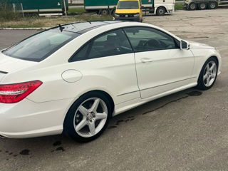 Mercedes E-Class Coupe foto 2