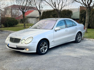 Mercedes E-Class foto 3