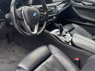 BMW 5 Series foto 7