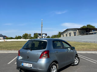 Toyota Yaris foto 3