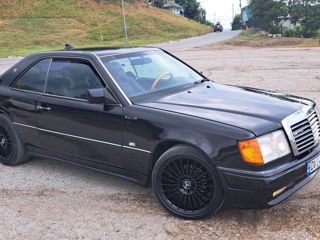 Mercedes Series (W124) foto 2