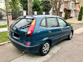 Nissan Almera Tino foto 6