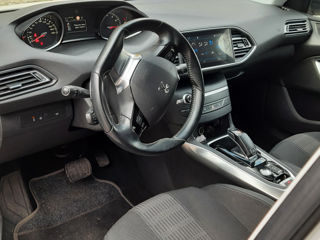 Peugeot 308 foto 9