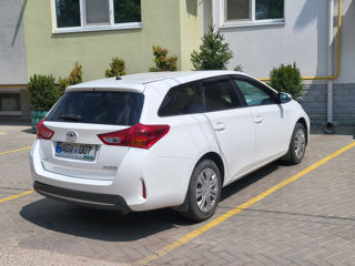 Toyota Auris foto 3