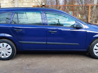 Opel Astra foto 1