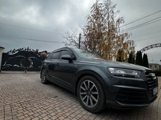 Audi Q7 foto 2