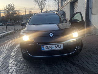 Renault Megane foto 2