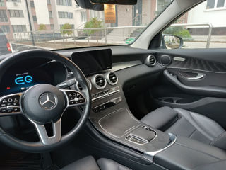 Mercedes GLC foto 8