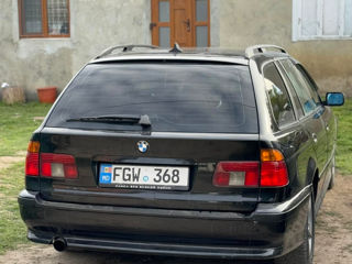 BMW 5 Series foto 6