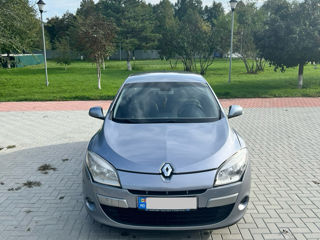 Renault Megane foto 1