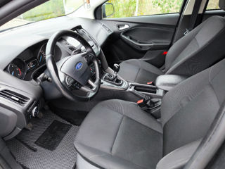 Ford Focus foto 8