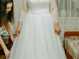 Продам два свадебных платья (размер L-XL) foto 2