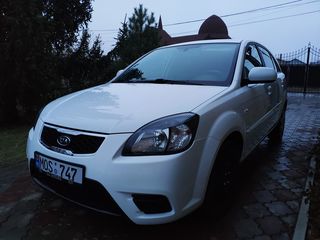 KIA Rio foto 2