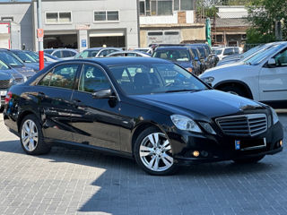 Mercedes E-Class фото 0